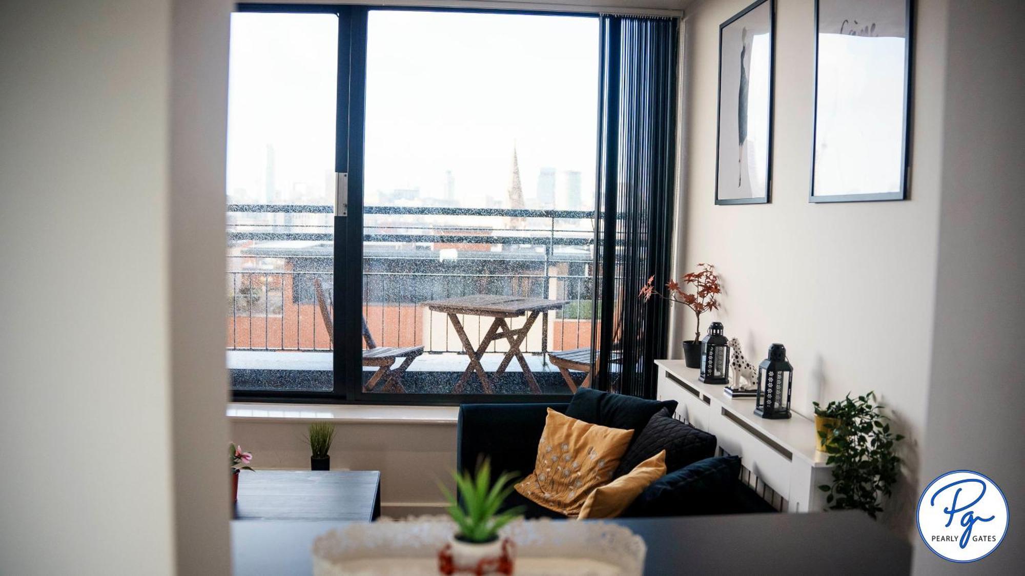 Penthouse - Amazing City Skyline Views - Balcony - Free Extra 2 Hours - Free Parking - Utilita Arena - Bullring Shopping - New St Station- Super King Size Bed Birmingham Zewnętrze zdjęcie